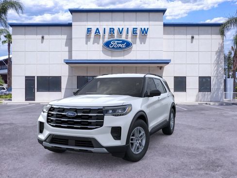 New 2026 Ford Explorer Active AWD/4WD image 2