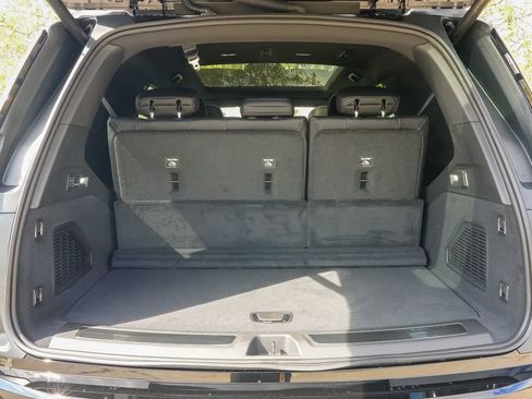 New 2026 Cadillac Escalade IQL Luxury image 10