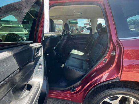 Used 2017 Subaru Forester 2.5i Touring AWD/4WD image 21