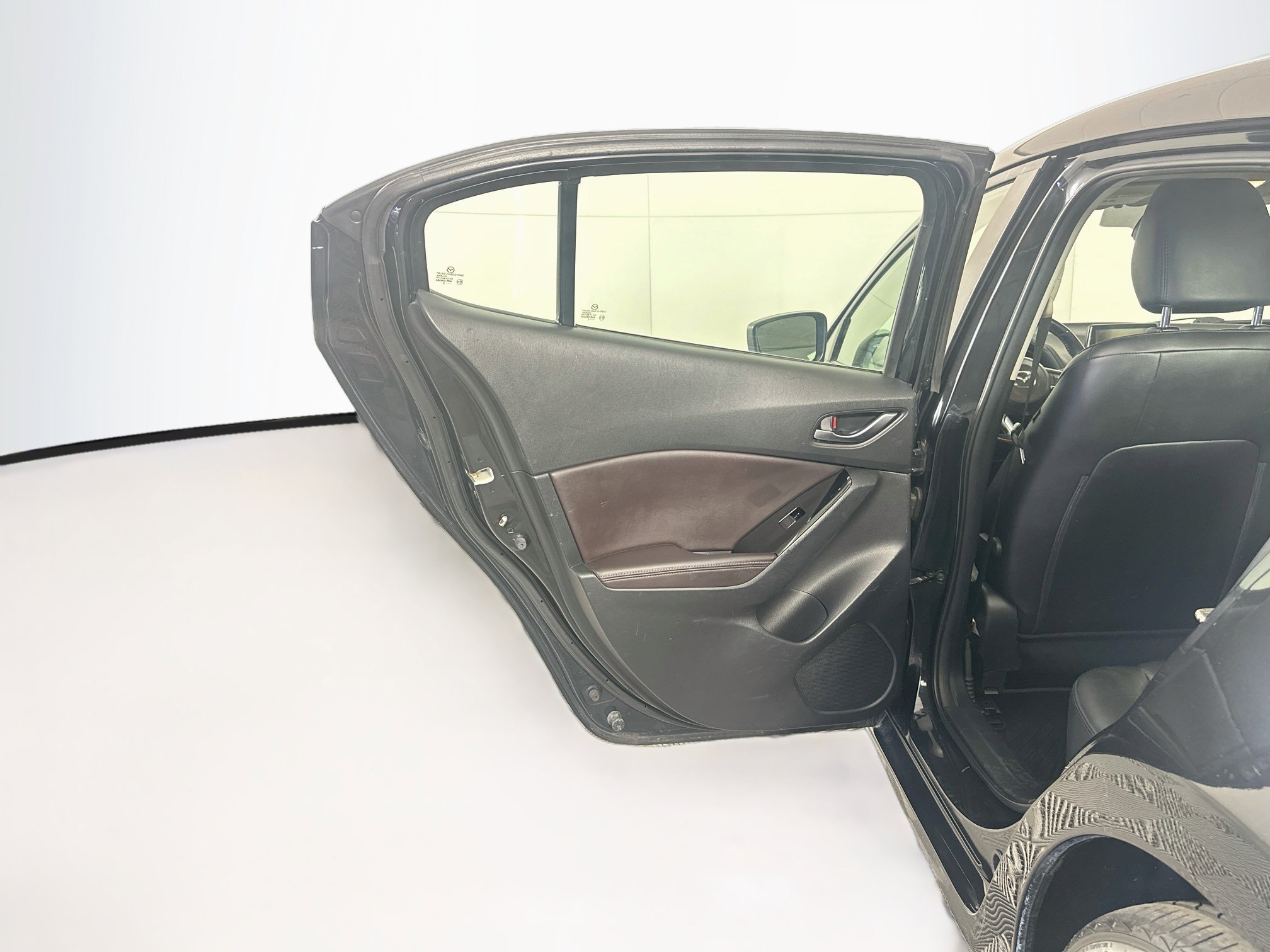 Used 2018 MAZDA MAZDA3 Touring FWD image 26