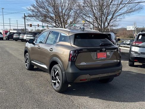 New 2026 Nissan Kicks SV w/ SV Premium Package image 8