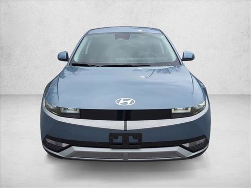Certified 2024 Hyundai Ioniq 5 SE image 2