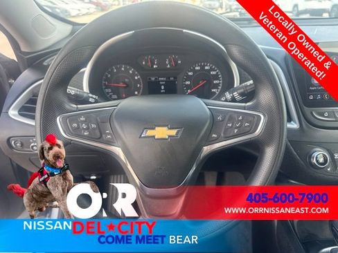 Used 2024 Chevrolet Malibu LT FWD image 17