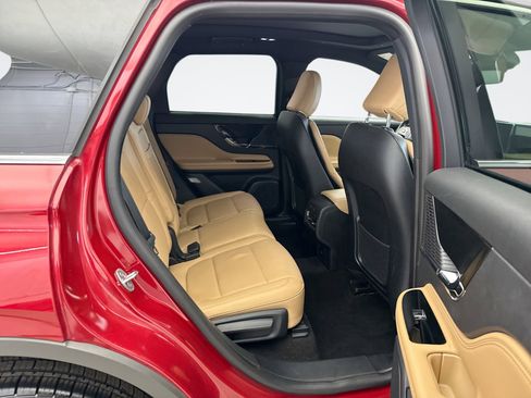 Used 2022 Lincoln Corsair Reserve w/ Equipment Group 201A image 18