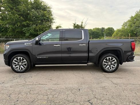 Used 2023 GMC Sierra 1500 Denali w/ Denali Reserve Package AWD/4WD image 5