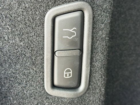 Certified 2022 Maserati Levante GT image 12