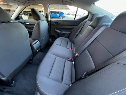 Used 2025 Nissan Altima 2.5 SV FWD image 27