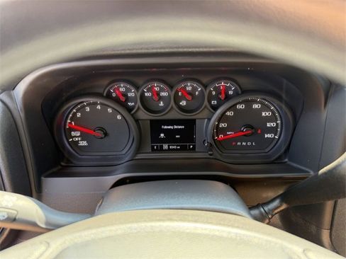 Used 2025 Chevrolet Silverado 1500 Custom image 17