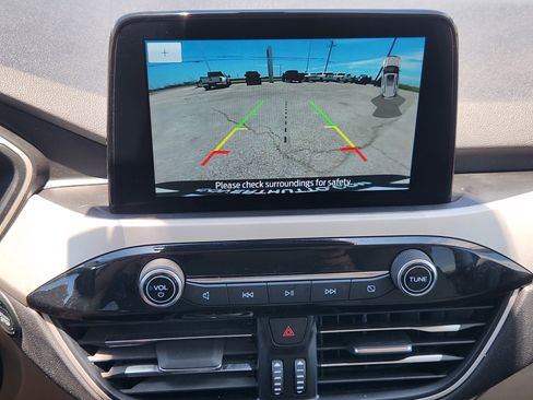 Used 2021 Ford Escape SEL FWD image 18