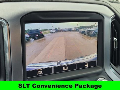 Used 2021 GMC Sierra 1500 SLT AWD/4WD image 18