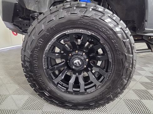 Used 2021 Ford F250 Platinum w/ FX4 Off-Road Package AWD/4WD image 8