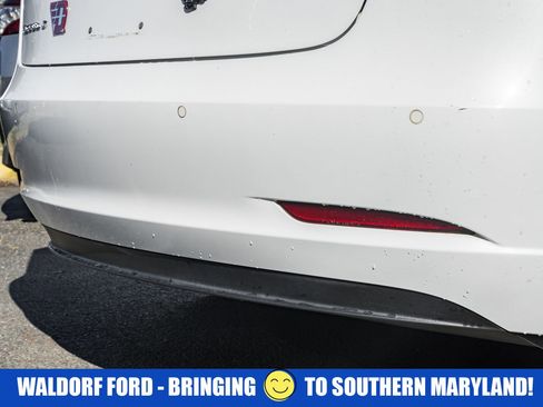 Used 2018 Tesla Model 3 image 8