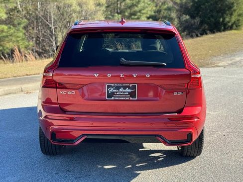 Used 2025 Volvo XC60 B5 Ultra w/ Protection Package Premier image 12