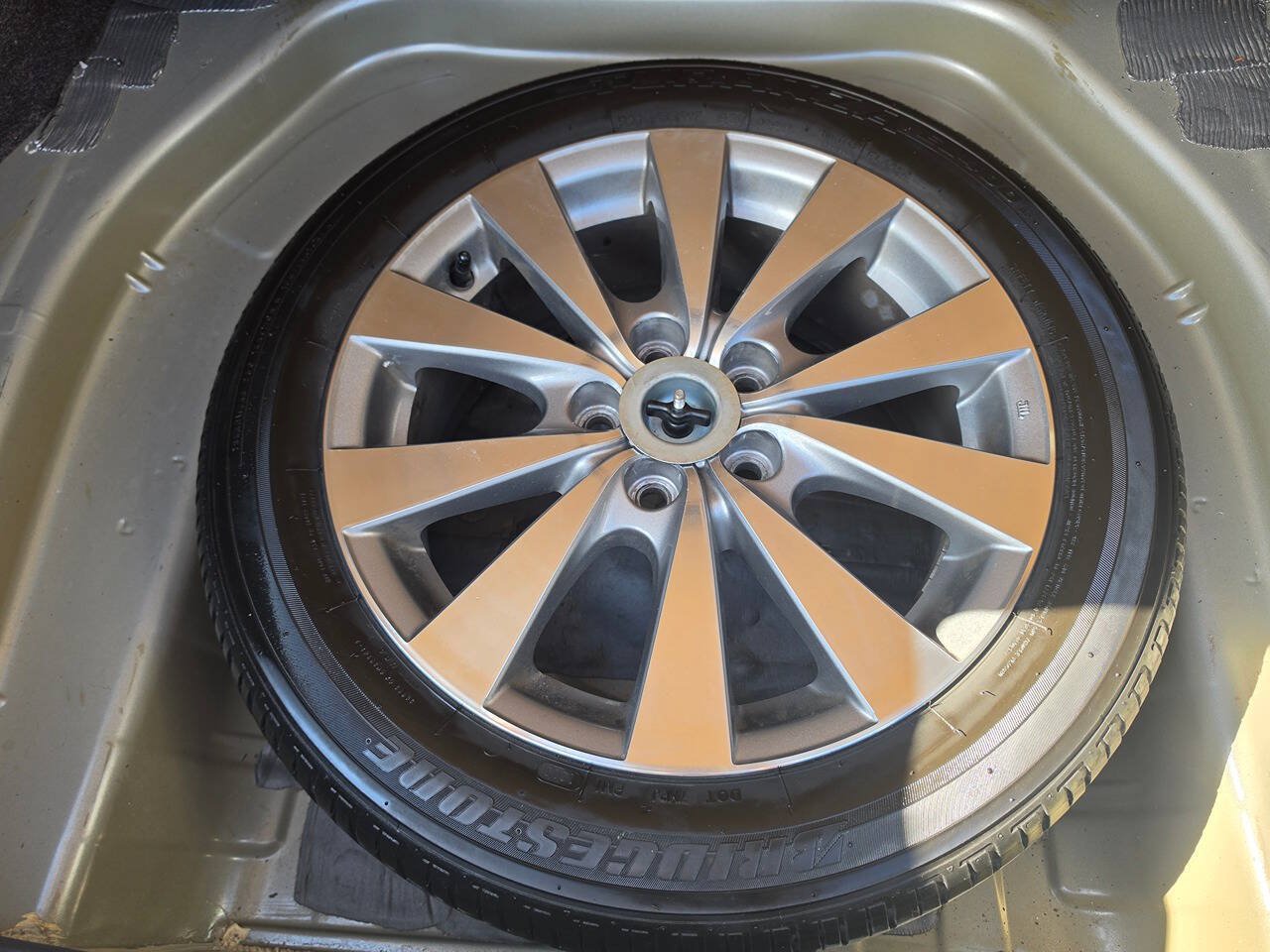 Used 2011 Toyota Avalon Limited FWD image 23