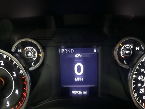 Used 2020 RAM 2500 Big Horn image 25