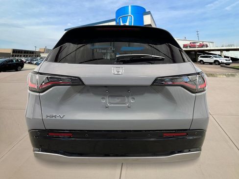 New 2026 Honda HR-V EX-L image 4