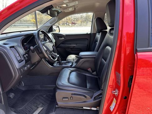 Used 2020 Chevrolet Colorado Z71 AWD/4WD image 12
