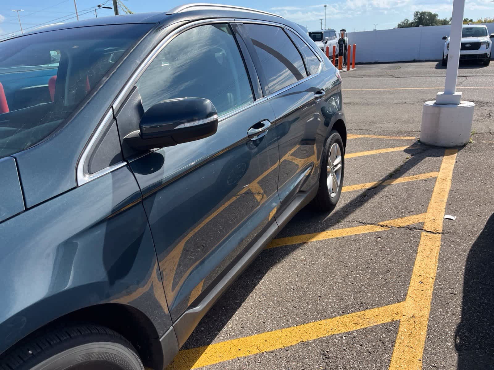 Used 2019 Ford Edge SEL w/ Equipment Group 201A AWD/4WD image 8