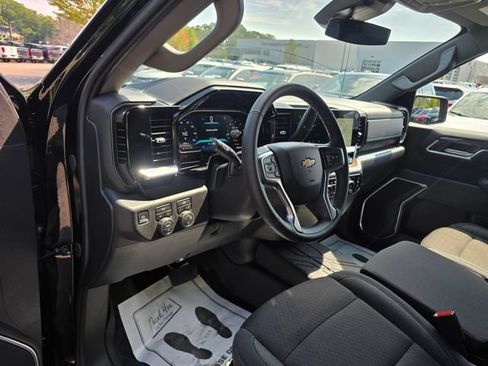 Used 2026 Chevrolet Silverado 1500 LT w/ LPO, Liner Protection Package AWD/4WD image 21