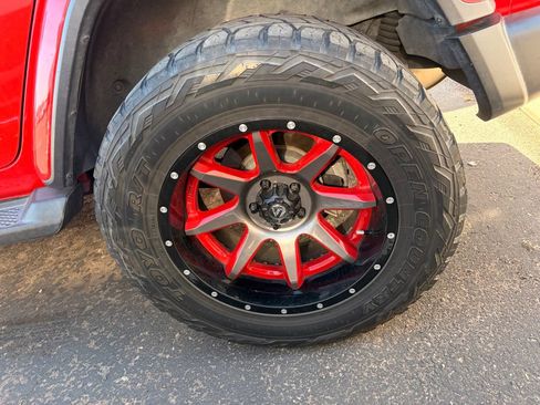 Used 2020 Jeep Wrangler Unlimited Sahara AWD/4WD image 7
