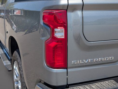 New 2026 Chevrolet Silverado 1500 LTZ w/ LTZ Premium Package AWD/4WD image 11