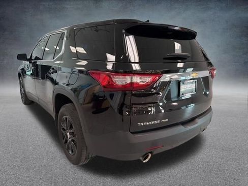 Used 2020 Chevrolet Traverse LS image 4