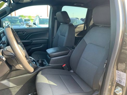 Used 2024 Chevrolet Colorado Trail Boss w/ Advanced Trailering Package AWD/4WD image 15