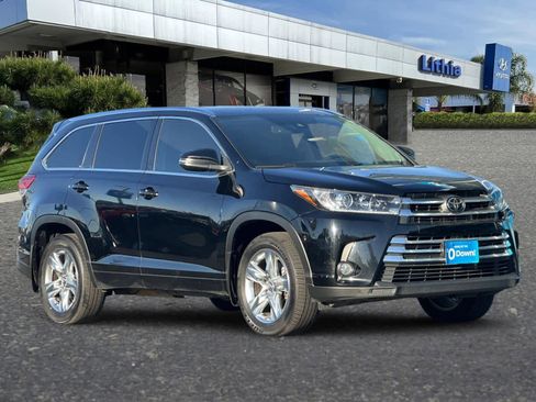 Used 2018 Toyota Highlander Limited image 9