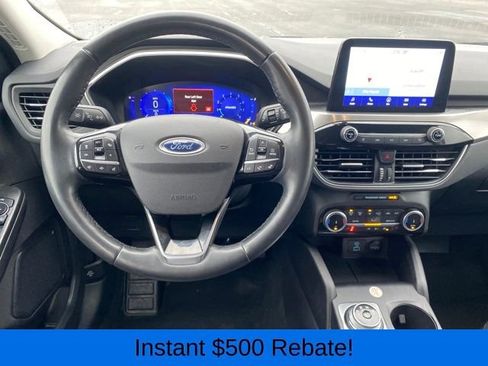 Used 2022 Ford Escape Titanium image 7