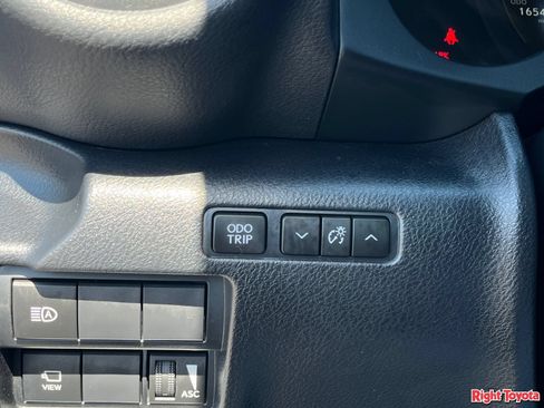 Used 2025 Lexus IS 350 F Sport w/ Navigation Package RWD image 31