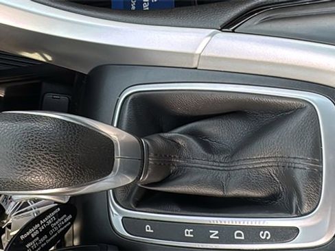 Used 2014 Ford Fusion SE image 24