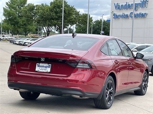 New 2025 Honda Accord SE image 4