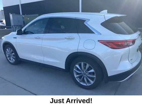 Used 2019 INFINITI QX50 Luxe w/ Navigation Package image 5