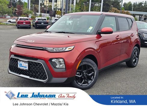 Used 2022 Kia Soul LX w/ Technology Package FWD image 1