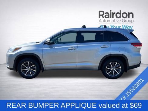 Used 2018 Toyota Highlander XLE AWD/4WD image 4