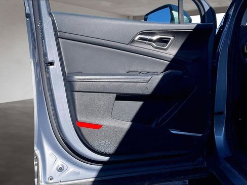 Used 2023 Kia Sportage EX image 20