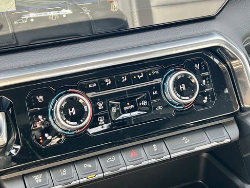 New 2026 GMC Sierra 3500 Denali w/ Denali Reserve Package image 25