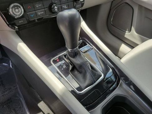 Used 2022 Jeep Compass Latitude FWD image 29