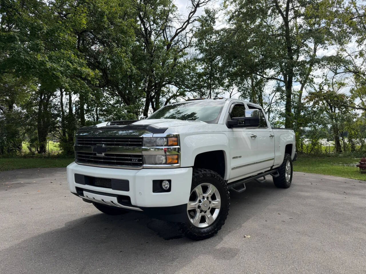 Used 2017 Chevrolet Silverado 2500 LTZ w/ Duramax Plus Package AWD/4WD image 1