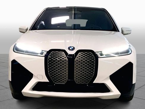 Certified 2023 BMW iX xDrive50 w/ Premium Package image 3