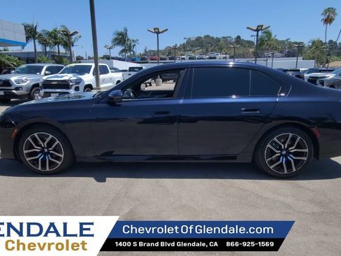 Used 2024 BMW 740i RWD image 5