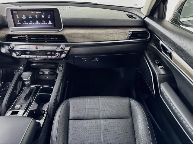 Used 2021 Kia Telluride SX w/ Towing Package FWD image 42