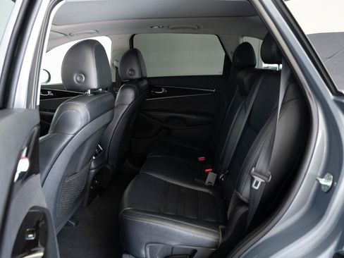 Used 2020 Kia Sorento EX FWD image 13