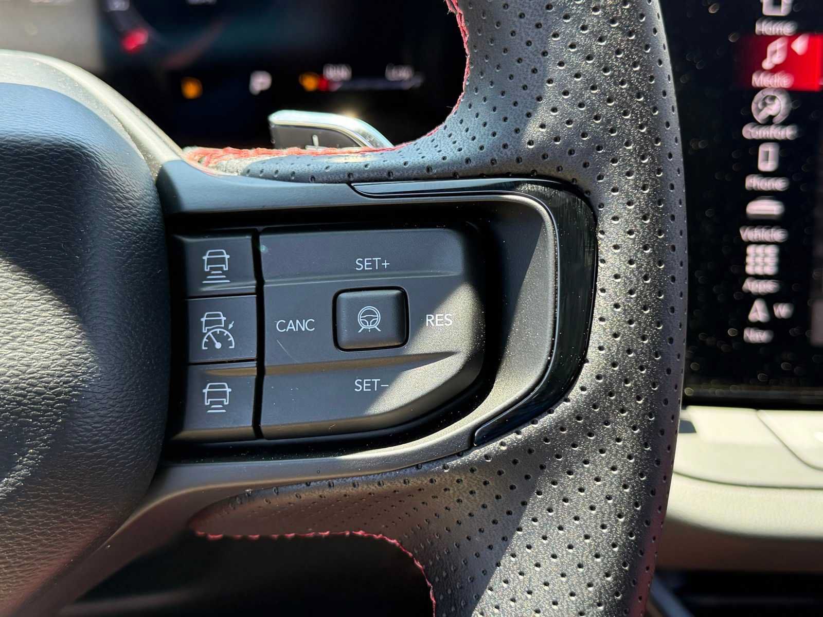 New 2026 Dodge Charger R/T AWD/4WD image 18