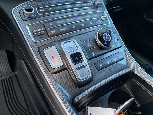 Certified 2023 Hyundai Santa Fe Limited image 35