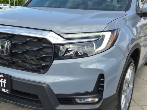 Used 2025 Honda Passport EX-L image 12
