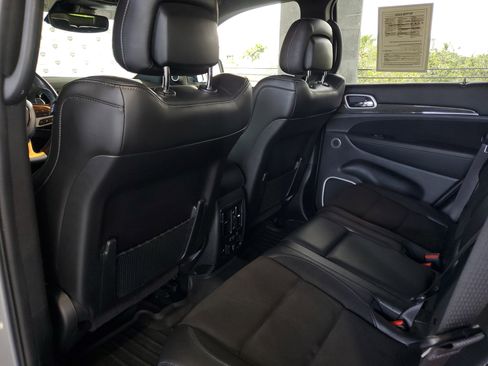 Used 2021 Jeep Grand Cherokee SRT AWD/4WD image 10