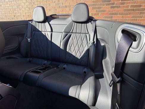 Used 2024 Mercedes-Benz CLE 450 4MATIC Cabriolet image 19