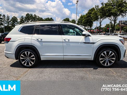 Used 2023 Volkswagen Atlas SEL Premium image 13