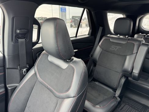 Certified 2025 Ford Explorer ST w/ Sun And Sound Package image 11